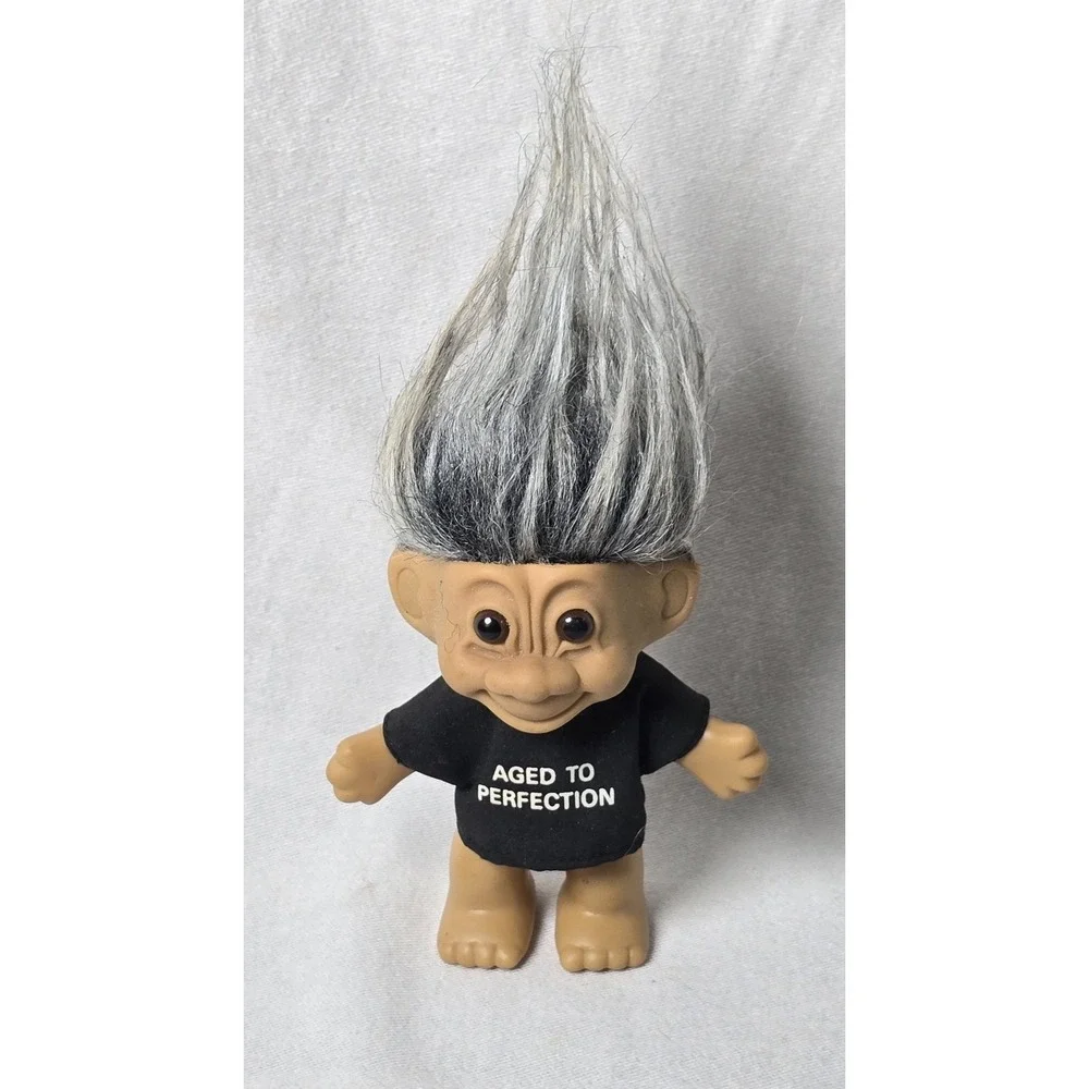 Russ Troll Doll Figure # 18320 Aged To‎ Perfection Tshirt Gray Hair 90's Vintage